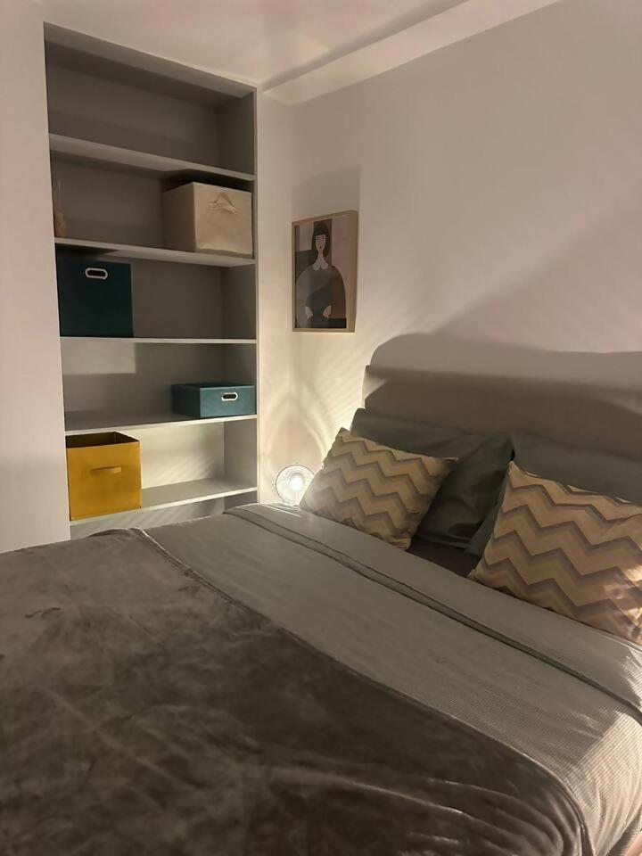 Stylish Renovated Apartment In Chiado Lisboa Kültér fotó