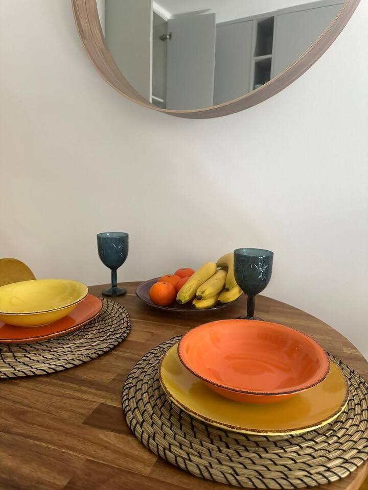 Stylish Renovated Apartment In Chiado Lisboa Kültér fotó